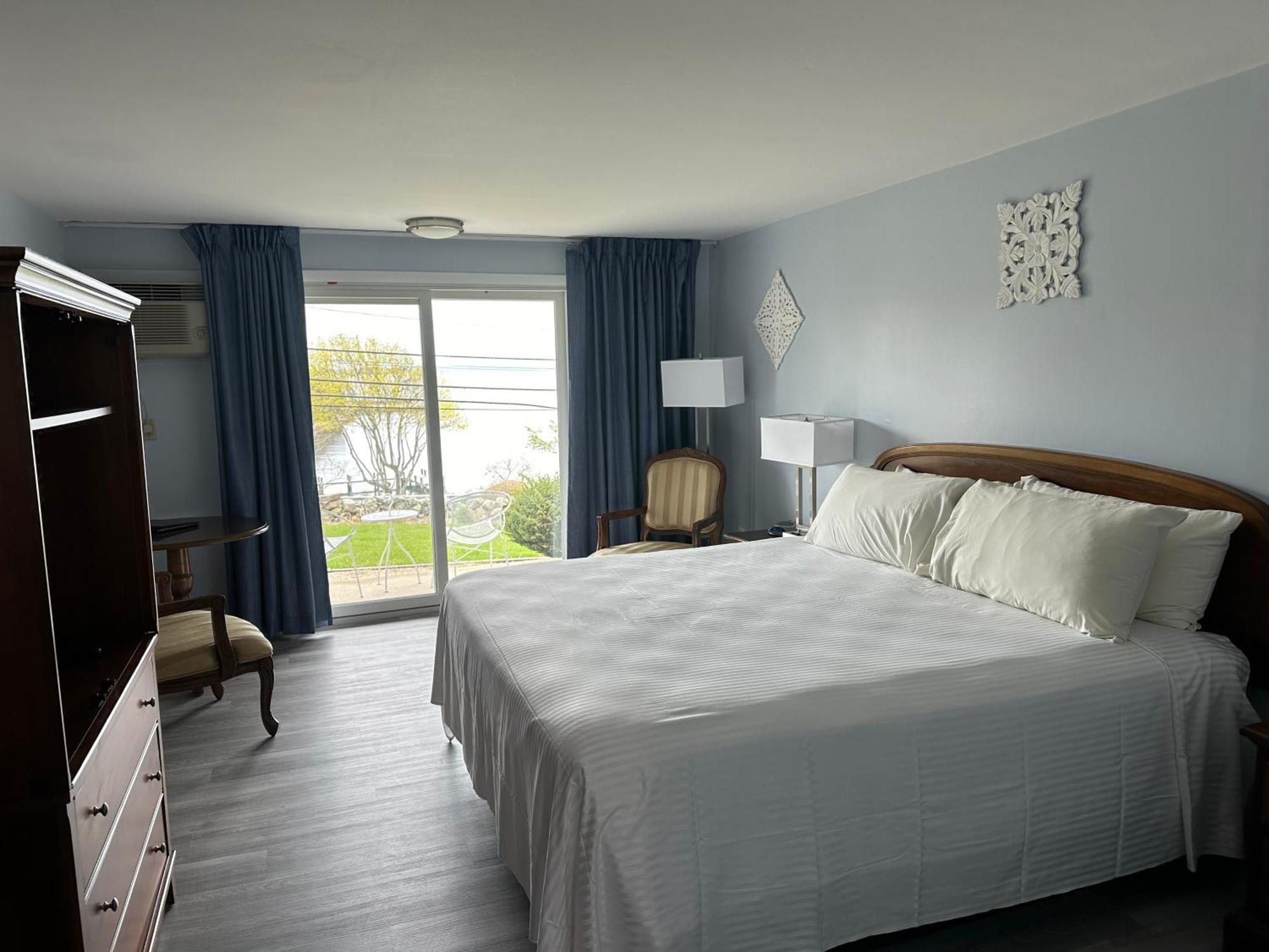 Sands Of Time Motor Inn & Harbor House Woods Hole Exterior photo